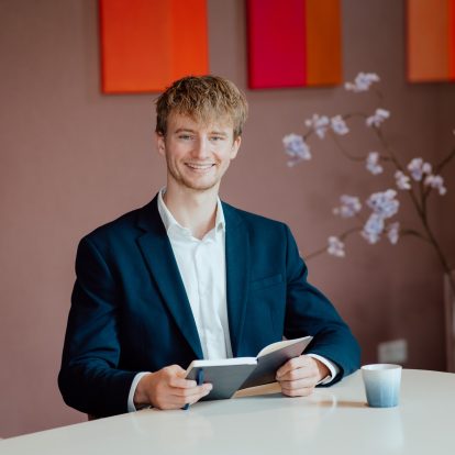 Teslin portret 00193 2